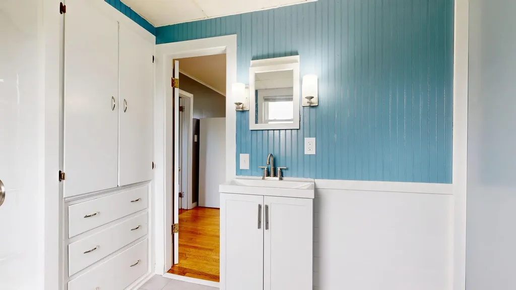 28 Stewart Street Lewiston ME 04240