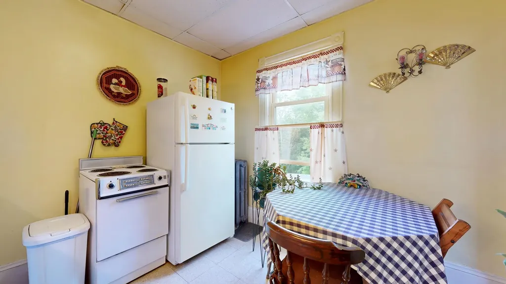 28 Stewart Street Lewiston ME 04240