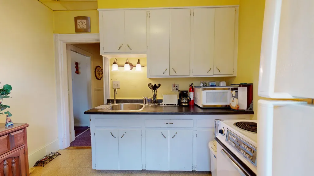 28 Stewart Street Lewiston ME 04240