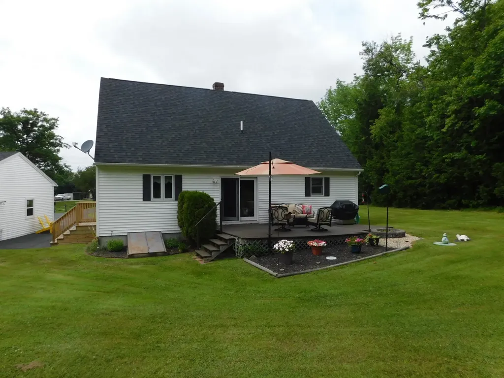 435 Canaan Road Skowhegan ME 04976