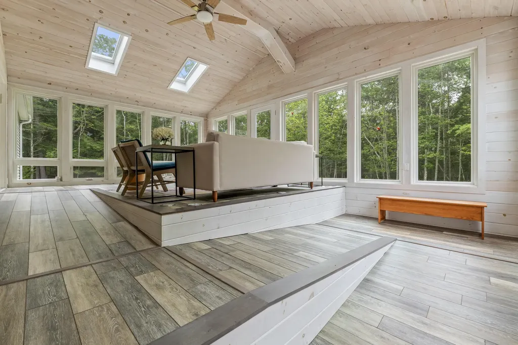 75 Henry Road Georgetown ME 04548