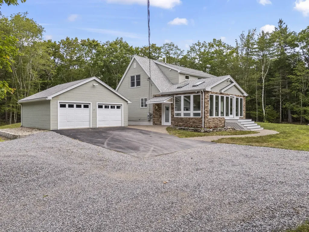 75 Henry Road Georgetown ME 04548