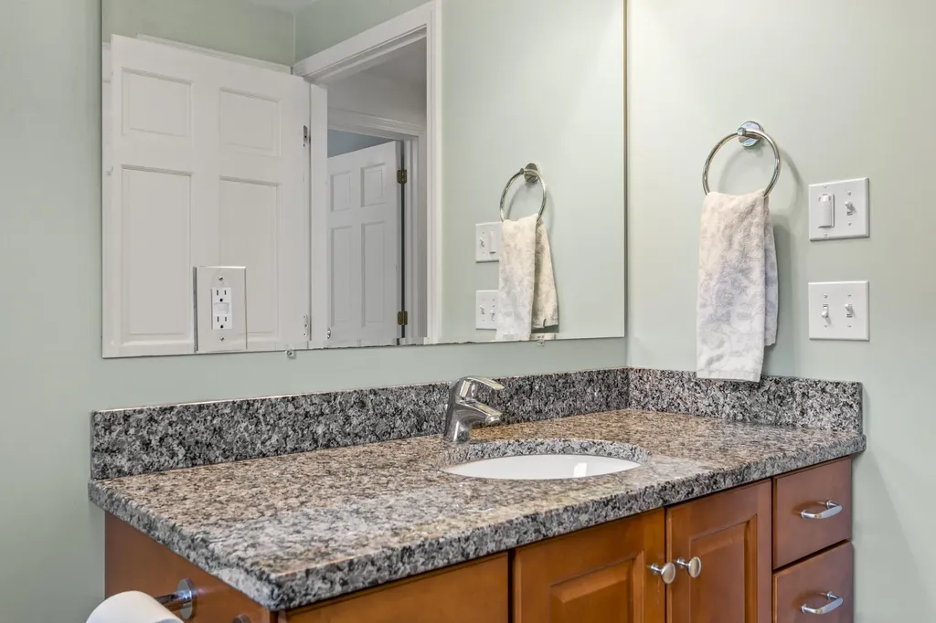 75 Henry Road Georgetown ME 04548