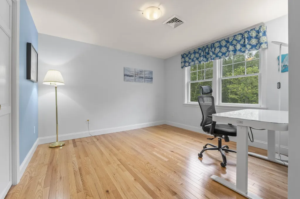 75 Henry Road Georgetown ME 04548