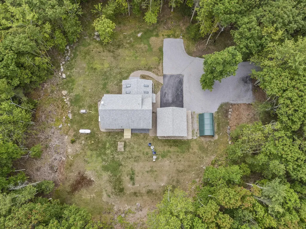 75 Henry Road Georgetown ME 04548