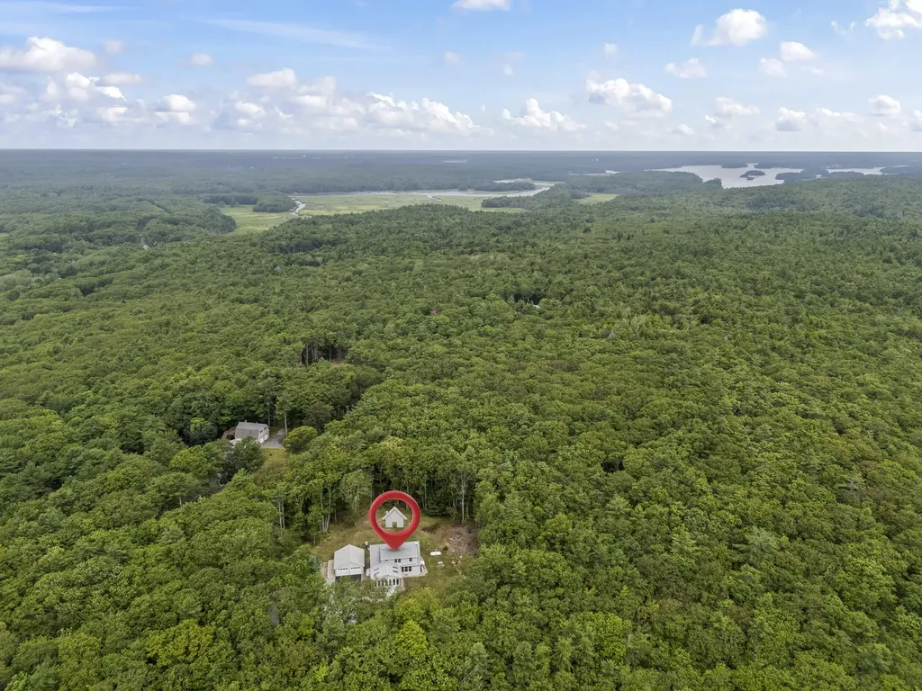 75 Henry Road Georgetown ME 04548