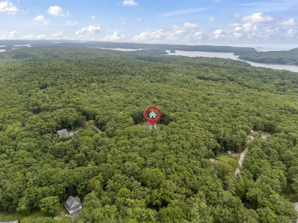 75 Henry Road Georgetown ME 04548