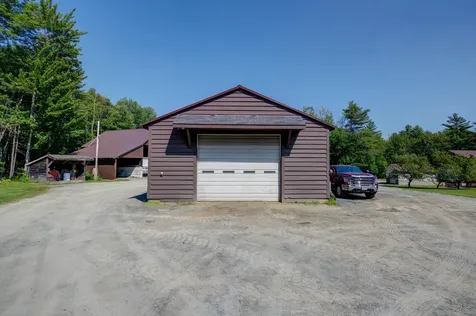 32 Roddy Lane Readfield ME 04355