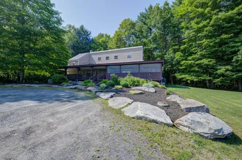 32 Roddy Lane Readfield ME 04355