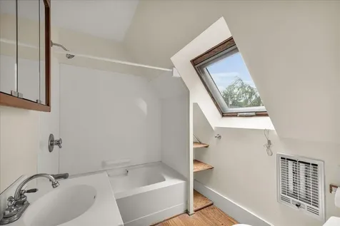 92 Cedar Street Belfast ME 04915