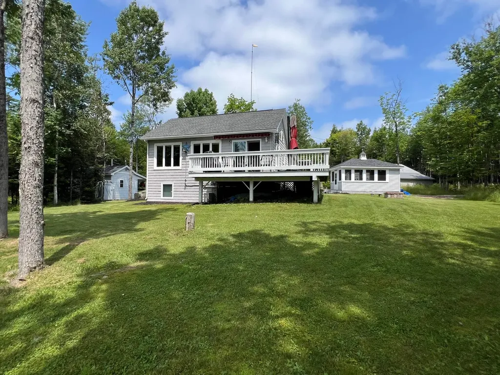 2 Loon Lane Abbot ME 04406