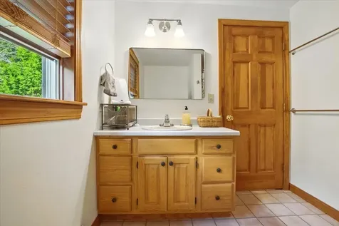 67 Toothaker Road Richmond ME 04357