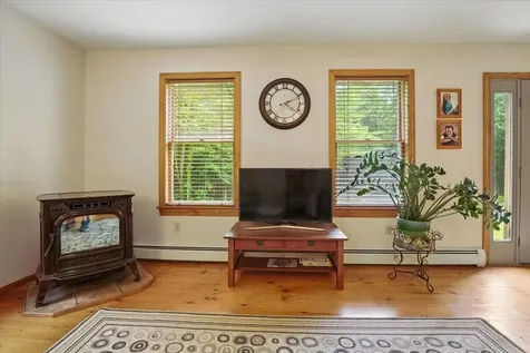 67 Toothaker Road Richmond ME 04357