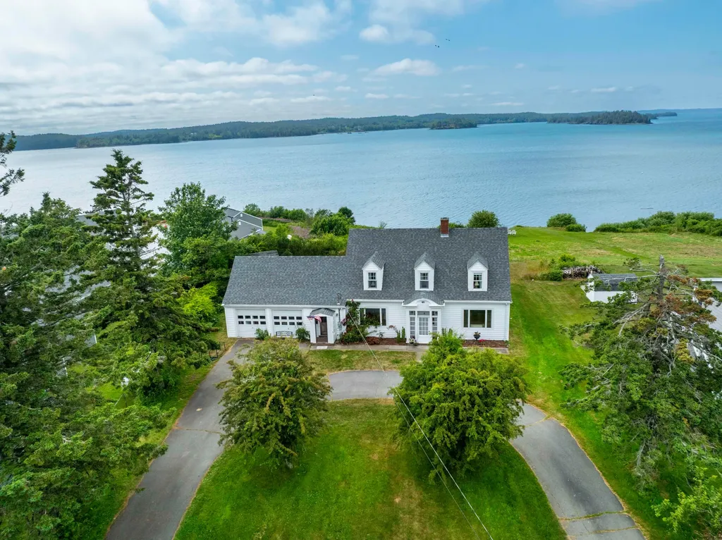 95 Main Street Lubec ME 04652