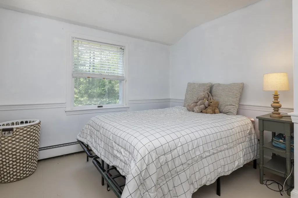 14 Bailey Lane Brunswick ME 04011