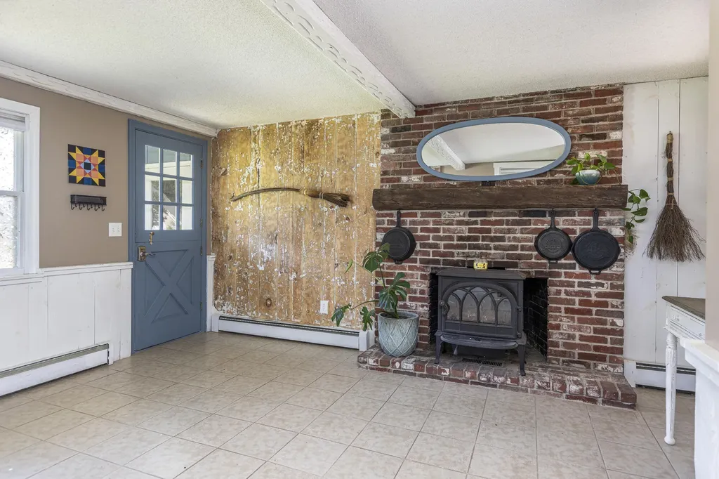 14 Bailey Lane Brunswick ME 04011