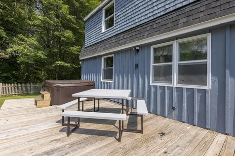 14 Bailey Lane Brunswick ME 04011
