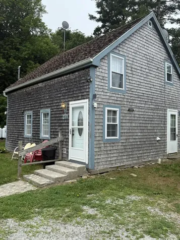 48 Old County Road Rockland ME 04841