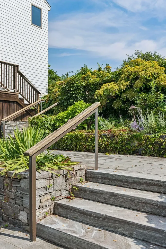 18 Angell Point Road Cape Elizabeth ME 04107