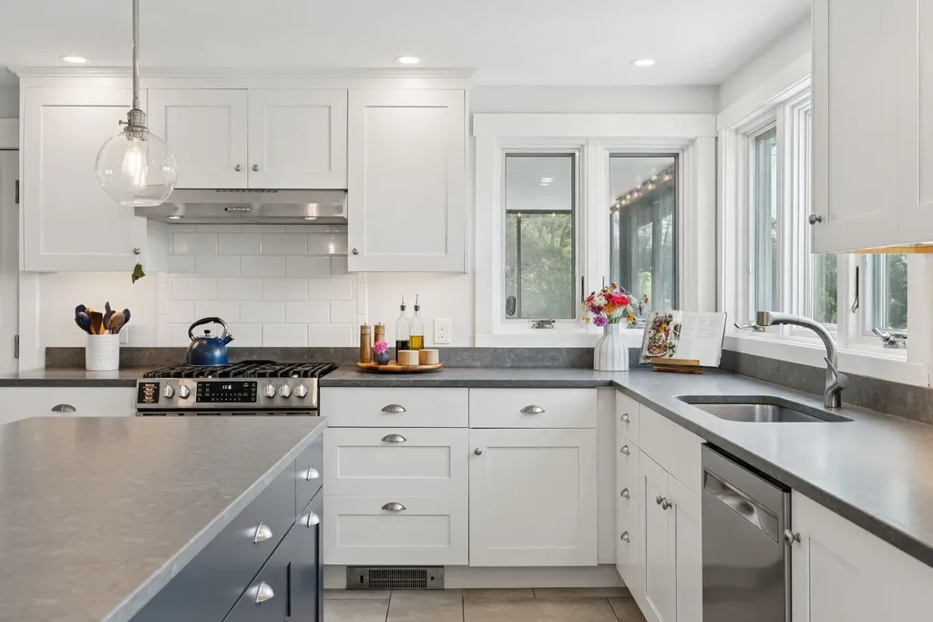 18 Angell Point Road Cape Elizabeth ME 04107