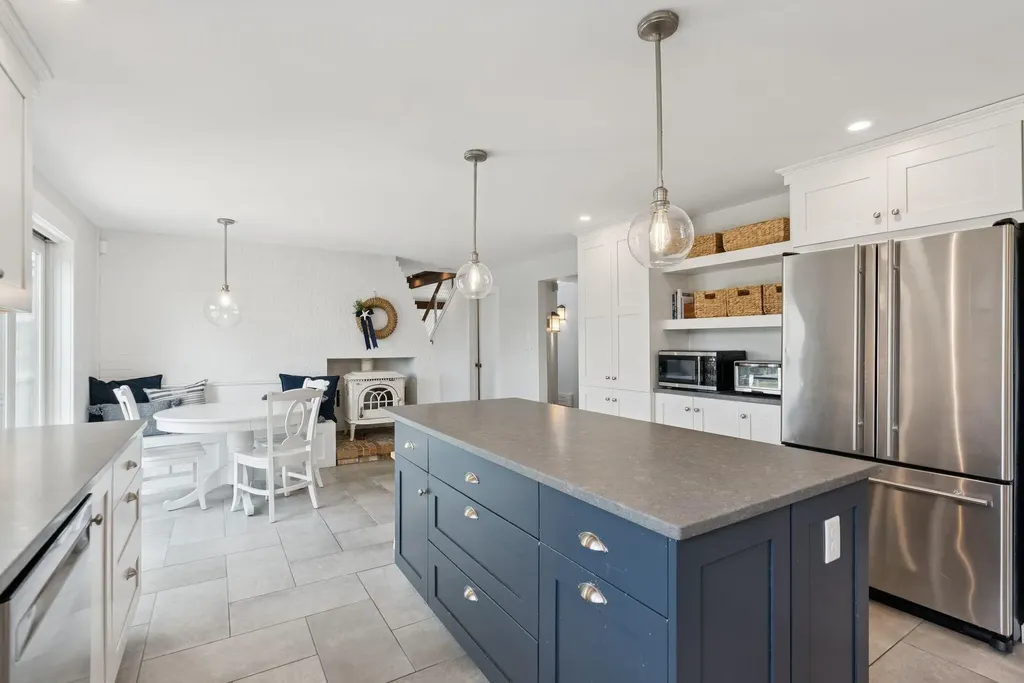 18 Angell Point Road Cape Elizabeth ME 04107