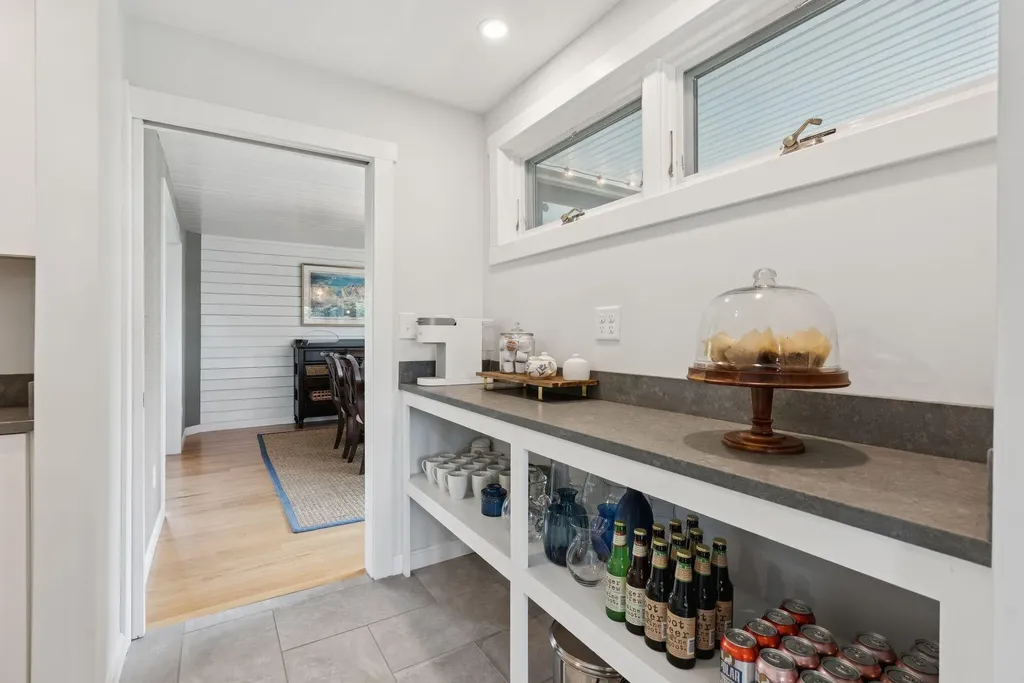 18 Angell Point Road Cape Elizabeth ME 04107