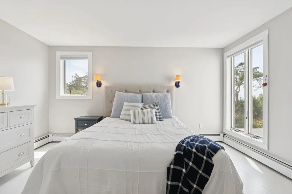 18 Angell Point Road Cape Elizabeth ME 04107