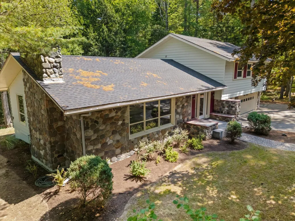 12 Hilliard Street Old Town ME 04468