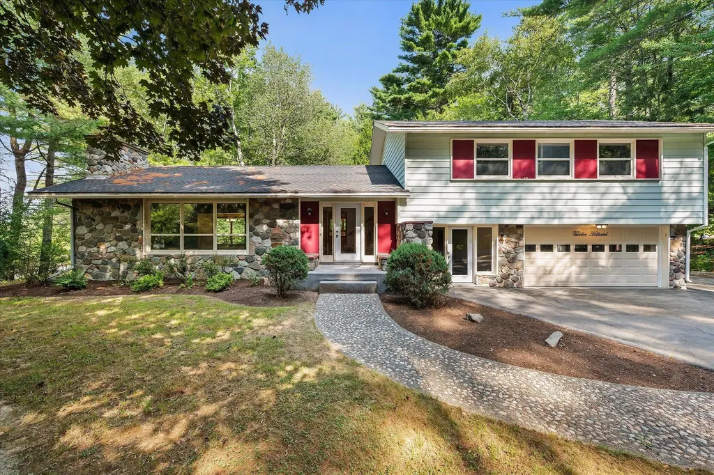 12 Hilliard Street Old Town ME 04468