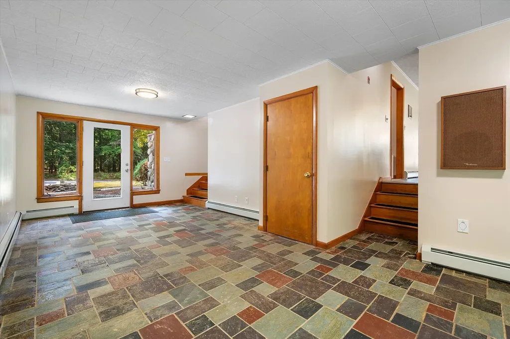 12 Hilliard Street Old Town ME 04468