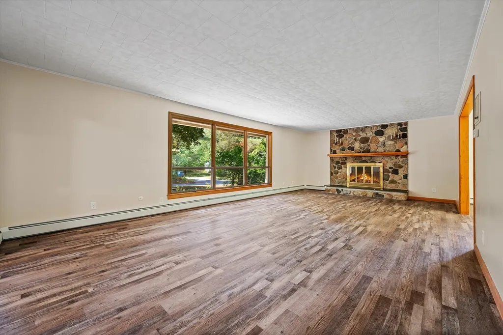 12 Hilliard Street Old Town ME 04468