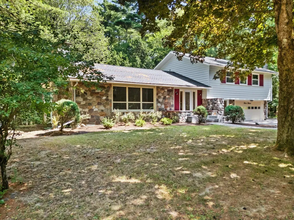 12 Hilliard Street Old Town ME 04468