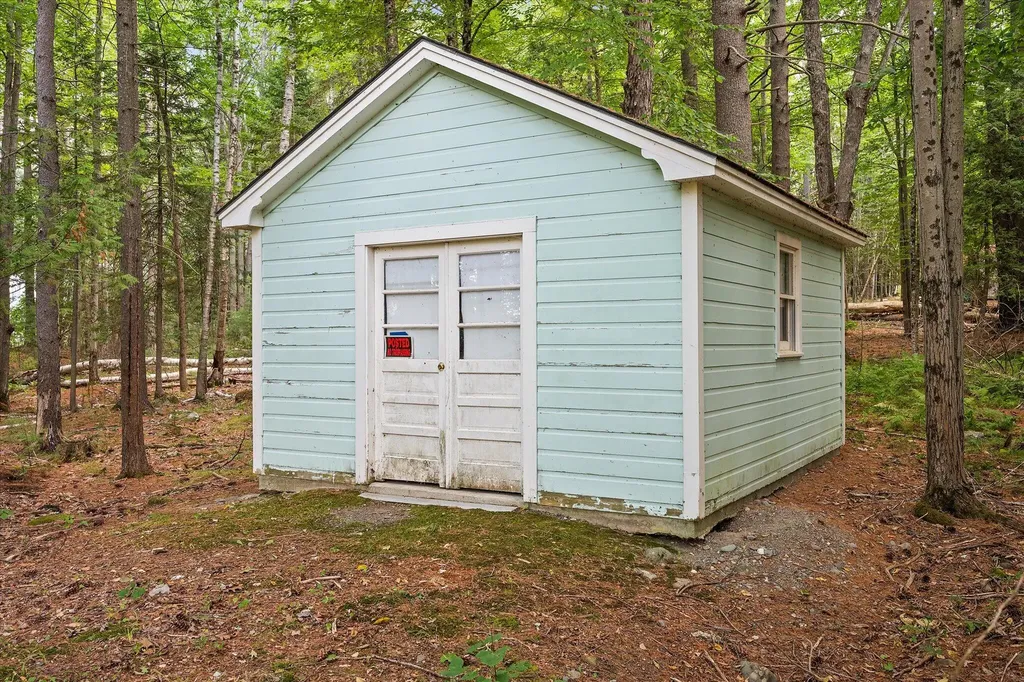 12 Hilliard Street Old Town ME 04468