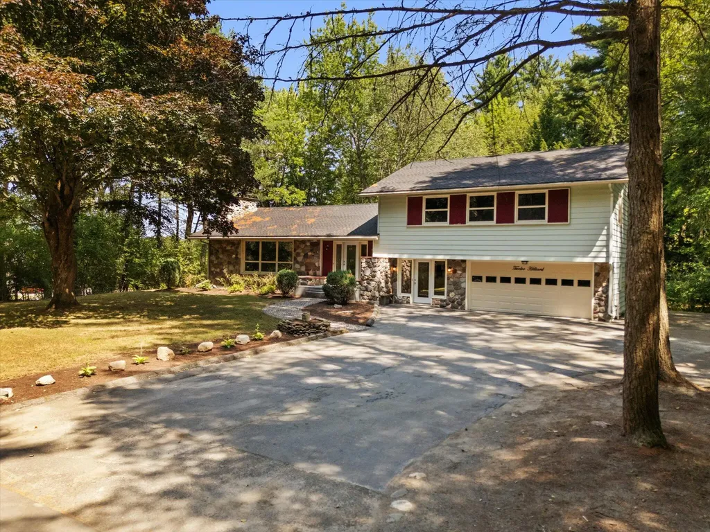 12 Hilliard Street Old Town ME 04468