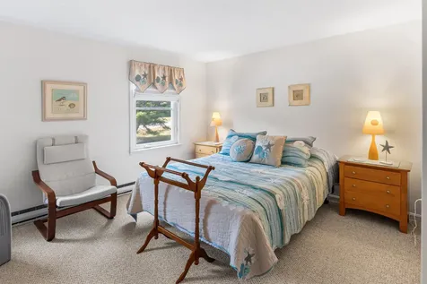 40 Powder Mill Drive Kennebunk ME 04043