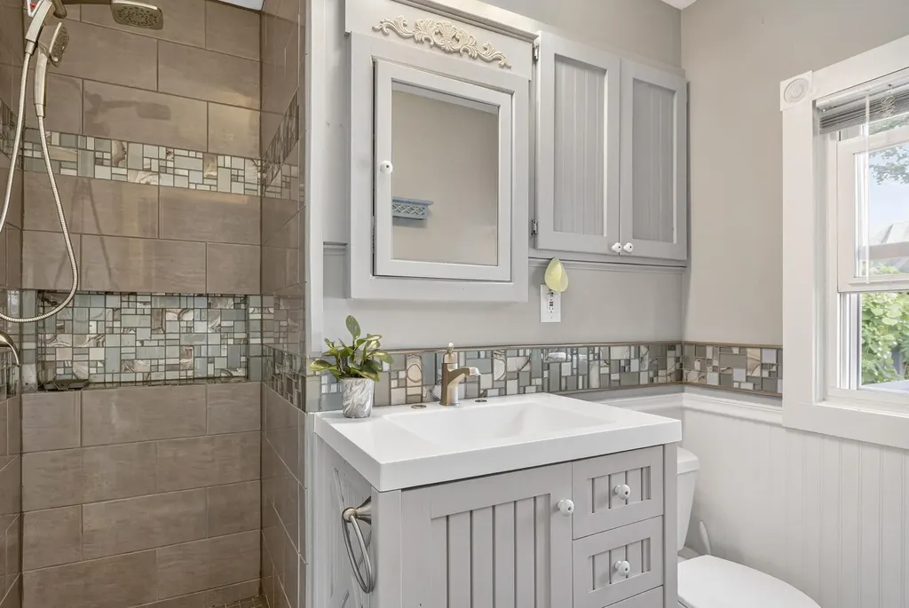 101 Davis Street South Portland ME 04106