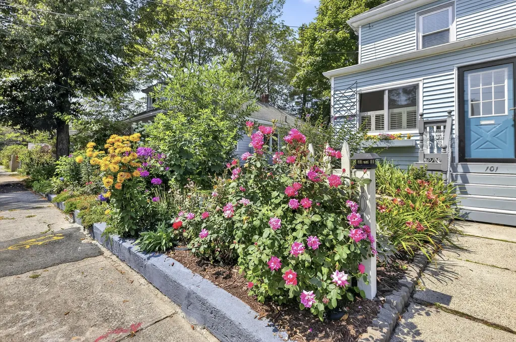 101 Davis Street South Portland ME 04106