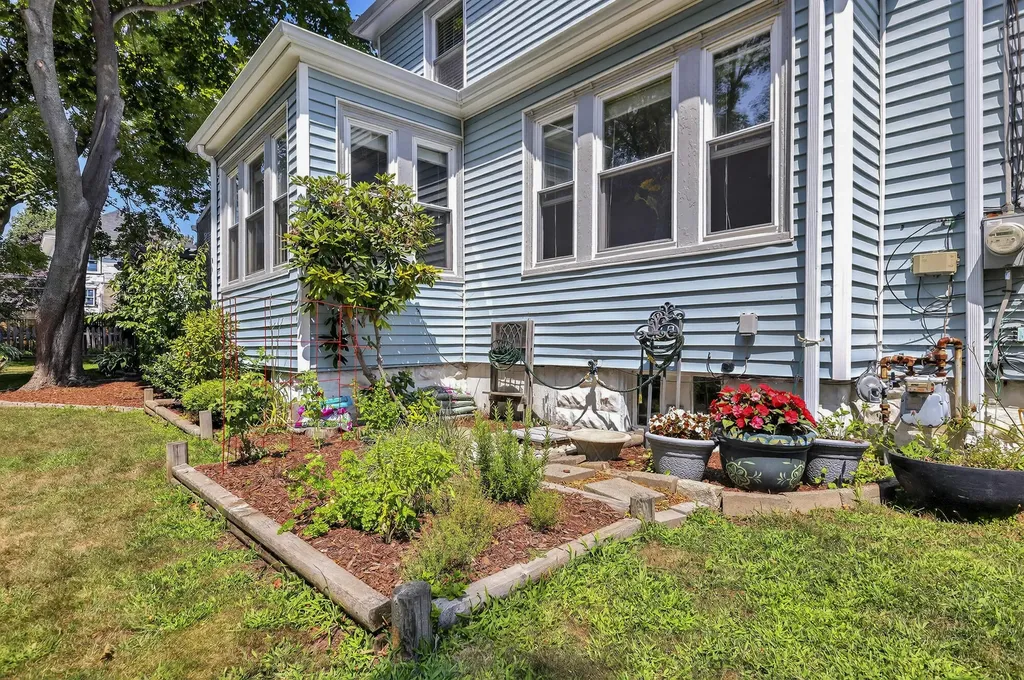 101 Davis Street South Portland ME 04106