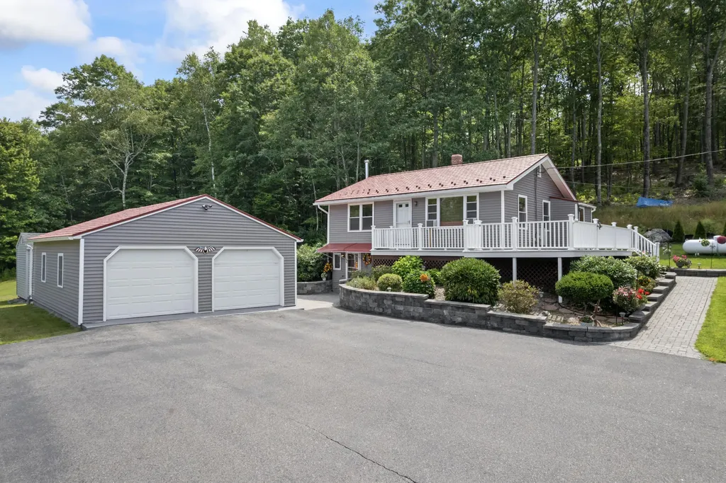 1145 Brunswick Road Richmond ME 04357