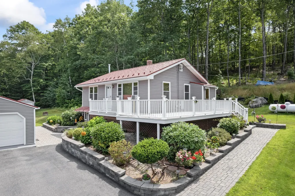 1145 Brunswick Road Richmond ME 04357