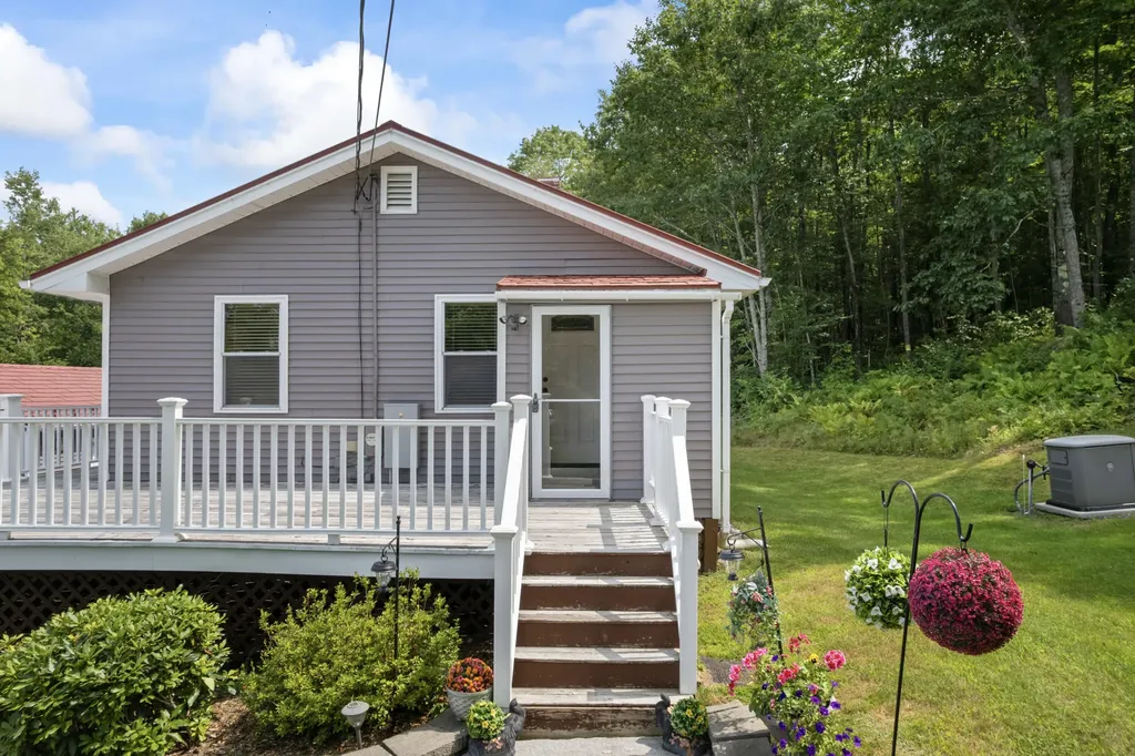 1145 Brunswick Road Richmond ME 04357