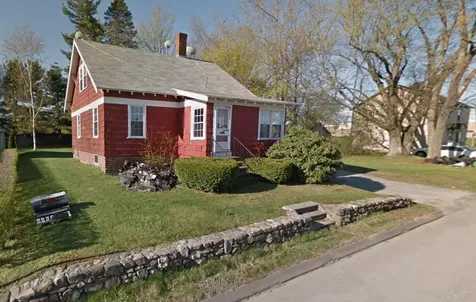 553 Center Street Auburn ME 04210