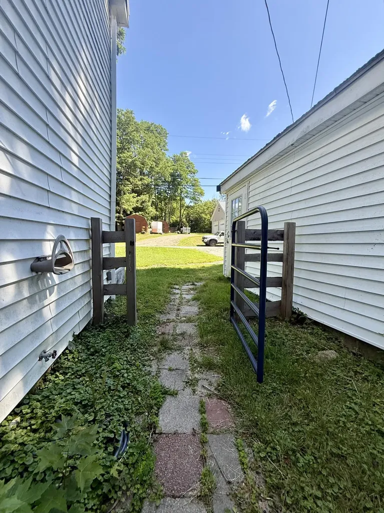 43 Harrison Street Calais ME 04619