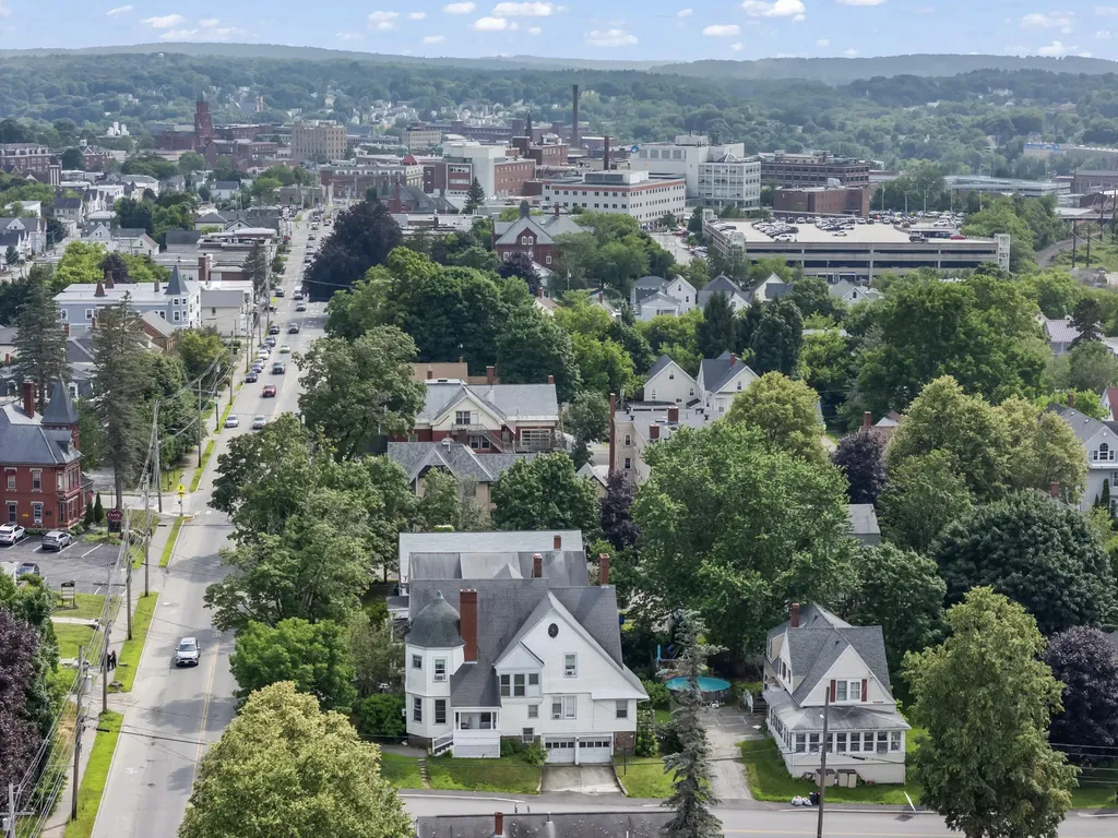 476 Main Street Lewiston ME 04240