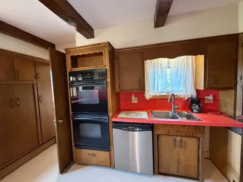 19 Gardner Avenue Machias ME 04654