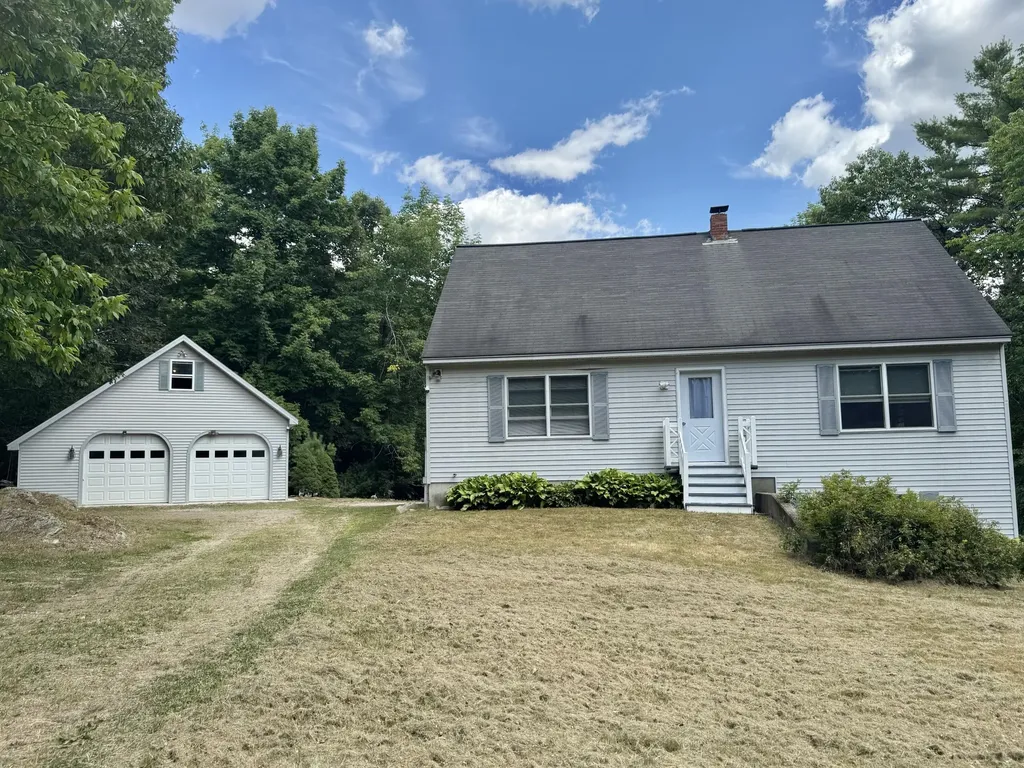 34 Clover Lane Whitefield ME 04353