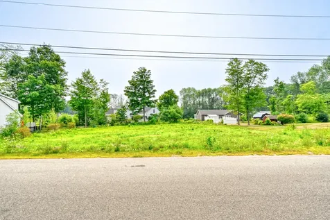 8 Forest Park Waterville ME 04901