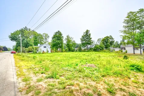 8 Forest Park Waterville ME 04901