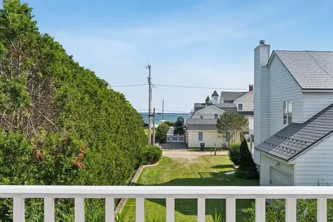 8 Bayberry Avenue Kennebunk ME 04043