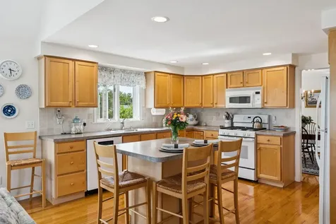 8 Bayberry Avenue Kennebunk ME 04043